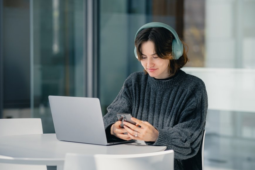 Character.AI Jadi Teman Curhat? Ini Batasan Kerasnya Dibanding Terapi Profesional