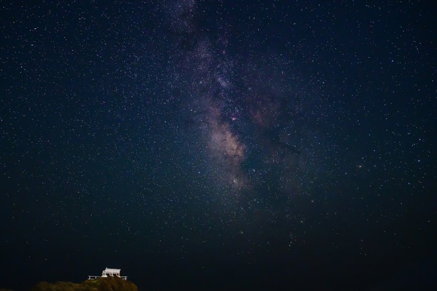 Gadget AR Stargazing vs Teleskop Tradisional: Mana Pilihan Terbaik untuk Astronomi Pemula 2025?