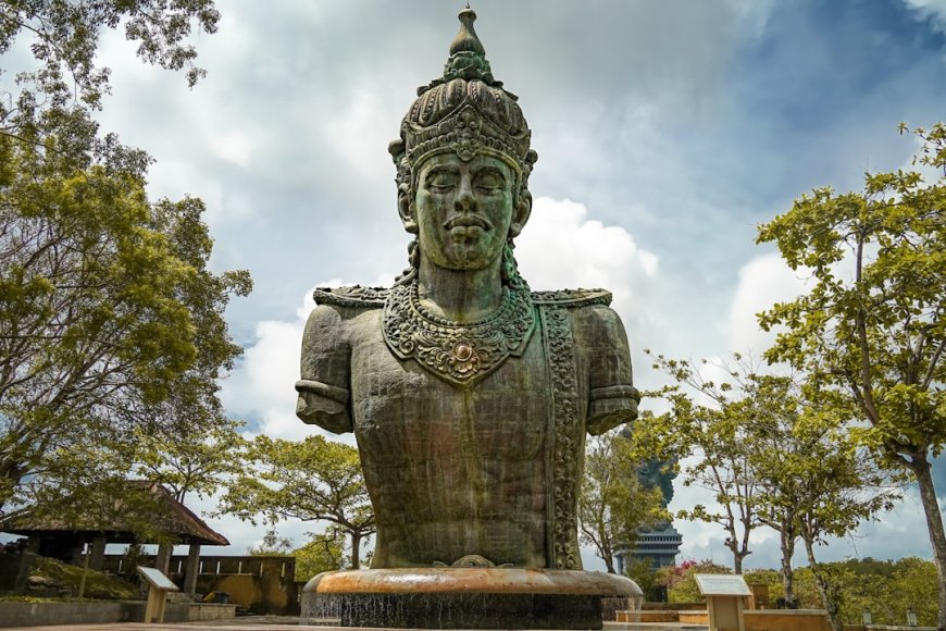 Kisah Intrik Politik, Kekuasaan dan Pengkhianatan di Istana Raja Nusantara