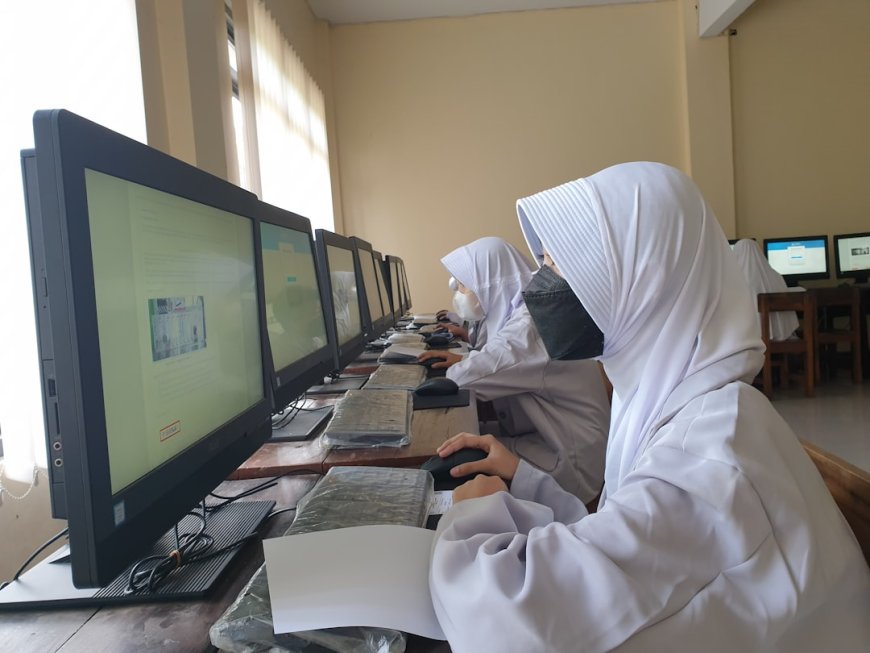 Rahasia Memilih Model Machine Learning Terbaik untuk Data Kecil
