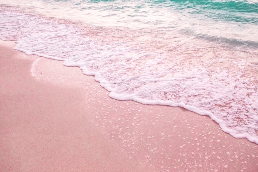 Lupakan Pasir Putih! 7 Pantai Paling Unik di Dunia yang Wajib Masuk Bucket List Anda