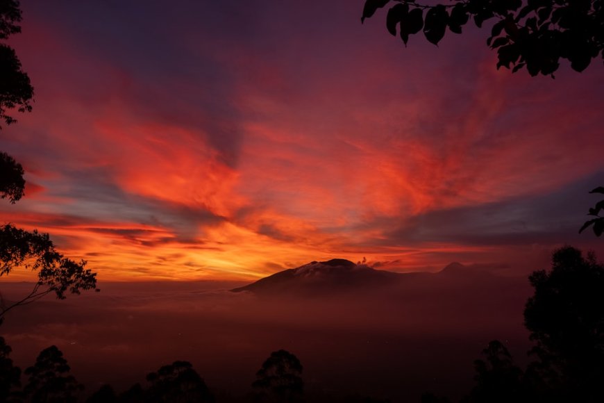 10 Surga Tersembunyi di NTT yang Wajib Masuk Daftar Petualangan Anda