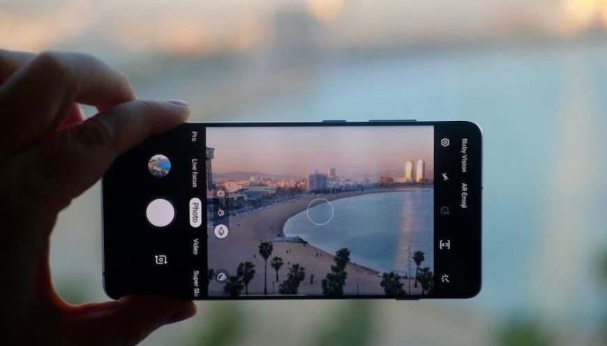 Bagaimana AI Mengubah Kamera Smartphone Biasa Jadi Luar Biasa