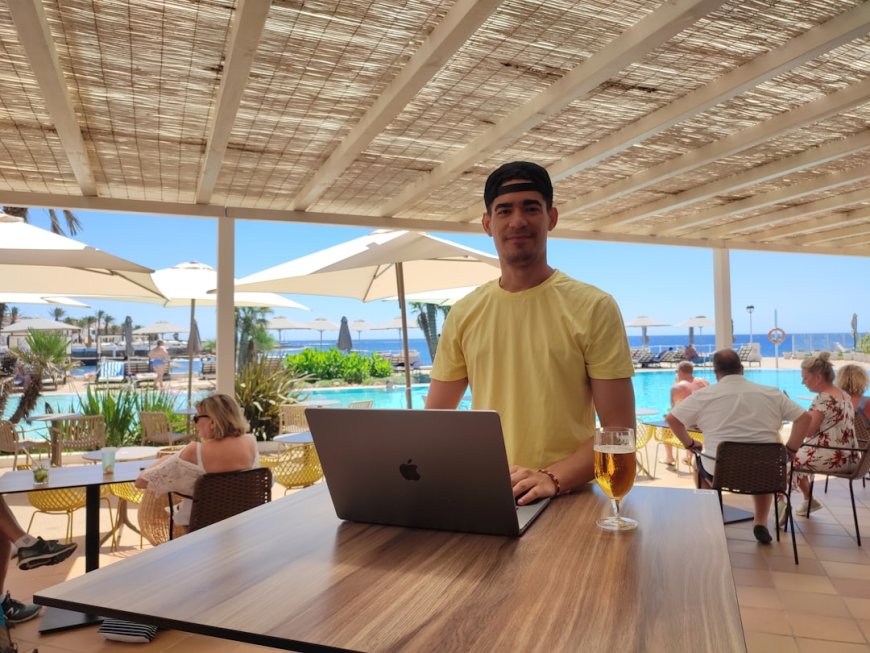 Workcation Anti Zonk Pilih Villa Hotel atau Co-living Terbaik di Sini