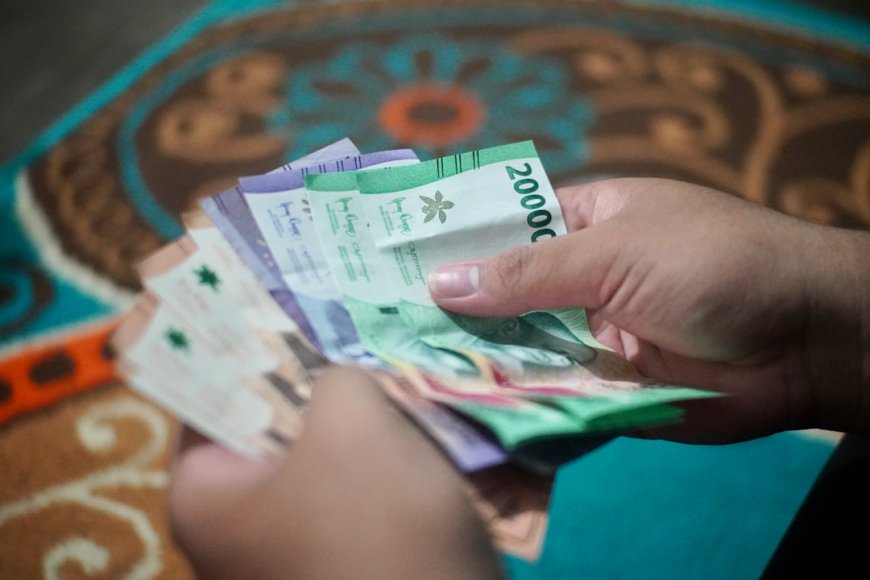 Rupiah Melemah Lagi Dompet Terasa Tipis Ini Dalang Utamanya