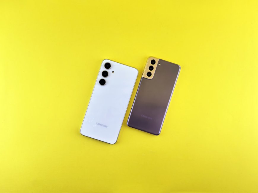 Dari Clamshell Jadul ke HP Lipat Canggih Inilah Evolusi Desainnya