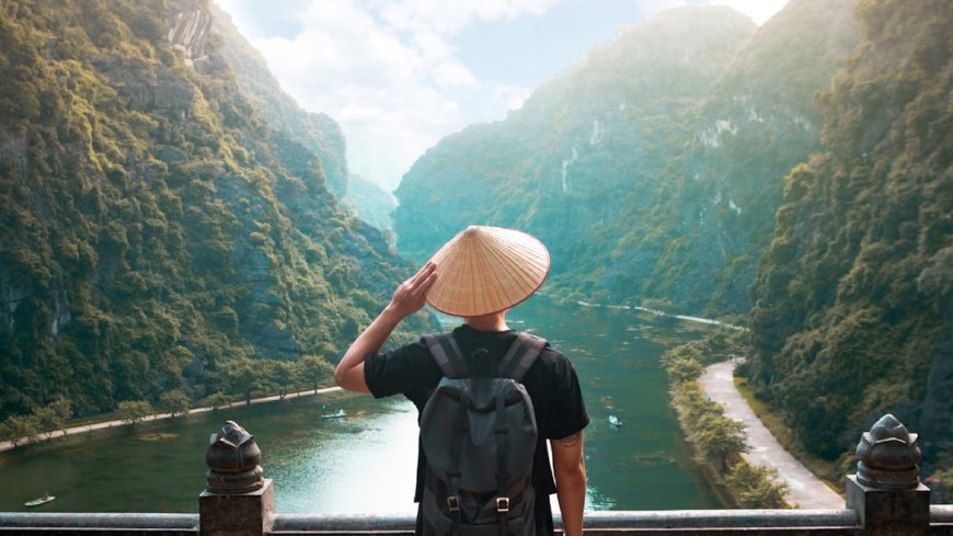 10 Cara Simpel Jadi Turis Bertanggung Jawab yang Keren