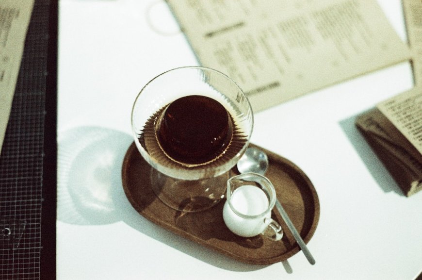 Kopi Hitam vs Kopi Susu Gula Aren Mana Jagoan Metabolisme Sebenarnya