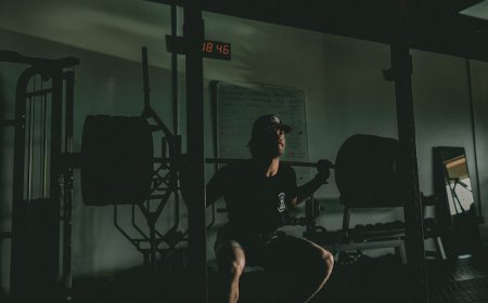 Rahasia Membentuk Otot Kekar di Rumah Tanpa Perlu Alat Apapun