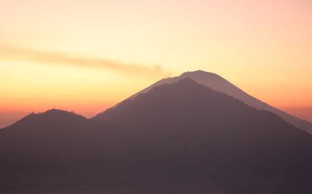 Kenapa Borobudur Ditinggalkan Selama Ratusan Tahun Misteri Terungkap