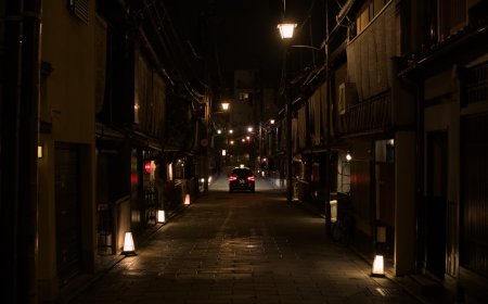 Legenda Kuchisake-Onna Terus Hidup di Balik Jalanan Gelap Kota Jepang