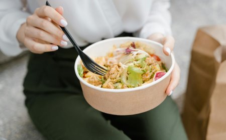 Mengapa Makan Malam Bisa Jadi 'Jebakan' Kalori? Ini Penjelasannya