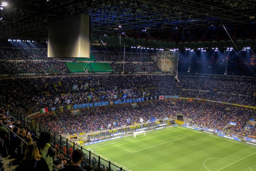 Membongkar Jiwa AS Roma Kekuatan Magis Stadio Olimpico dan Curva Sud