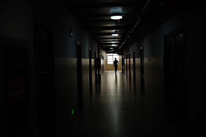 Kisah Mahasiswa Abadi UGM yang Tak Pernah Lulus