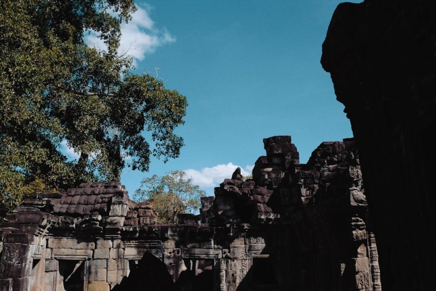 Logistik Gila Proyek Borobudur Terungkap Tanpa Mesin Modern Jutaan Batu Diangkut