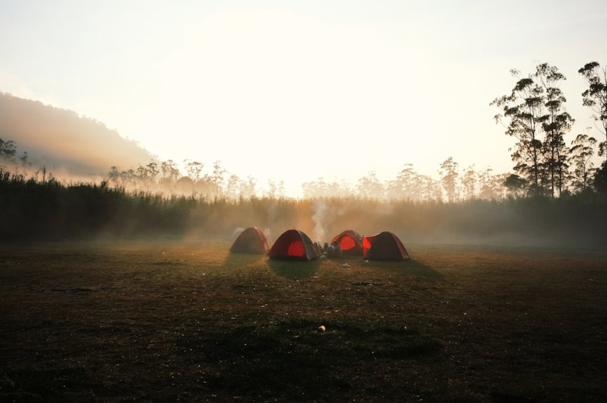 Lupakan Macet 5 Surga Glamping Dekat Jakarta Ini Solusi Weekend Kamu