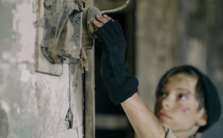 Intrik Politik Perebutan Kekuasaan Runtuhkan Majapahit Analisis Mendalam Sejarah Jawa