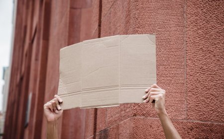 Jangan Salah Paham! 10 Tanda Dehidrasi Tersembunyi dan Cara Mengatasinya
