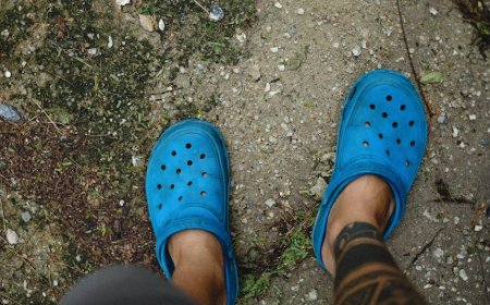 Mitos Kaki Sehat Terbongkar! Fondasi Postur Tegak Mulai dari Sepatu Tepat