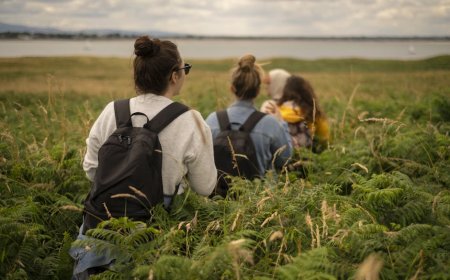 Backpacker Hemat Menjelajah Hidden Gems Indonesia Saat Off-Season