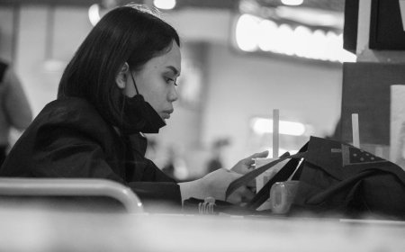 Tips Aman Jaga Data Pribadi Saat Solo Traveling untuk Wanita