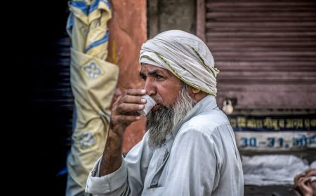 Kesalahan Wisatawan Saat Berinteraksi dengan Warga Lokal dan Cara Menghindari