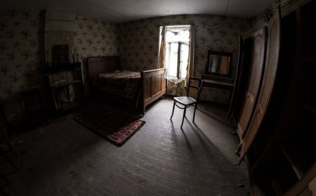 Misteri Gunting Antik yang Selalu Haus Darah di Rumahku