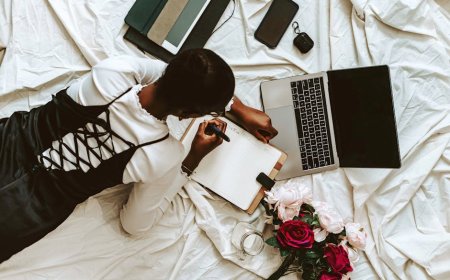 Cara Mudah Atur Koleksi Fashion dengan Digital Wardrobe Virtual