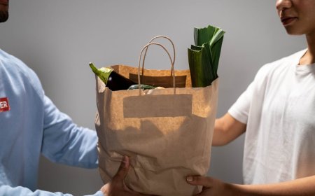 Tips Memberi Hadiah Aman untuk Komunitas Lokal Saat Traveling