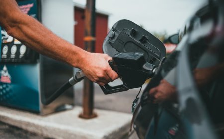 Studi Ungkap Emisi Hibrida Plug-in Setara Mobil Bensin di Dunia Nyata