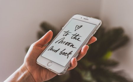 Terungkap! Jadwal Rilis iPhone Fold Diundur, Kapan Kita Bisa Memilikinya?