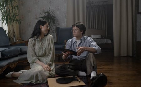 5 Cara Mendengarkan Aktif Agar Hubungan Pasangan Makin Harmonis, Bebas Drama!