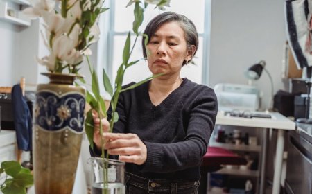 Tips Praktis Desain Biophilic Ruang Kerja Impian Fokus Produktif dan Tenang