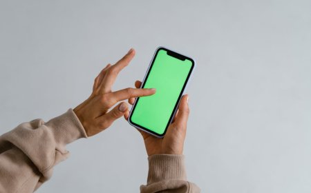 Kontroversi Rizzbot TikTok: Robot Beri Jari Tengah, Bagaimana Etika Humanoid Kini?