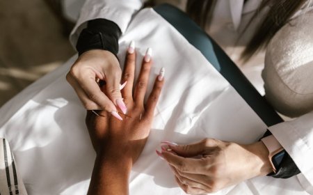 Menguak Sejarah Pengobatan Tradisional Nusantara: Ramuan Herbal dan Peran Tabib