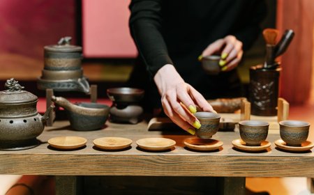 Yuk, Cicipi Teh Spesialmu! Panduan Lengkap Mengenal Aroma dan Ritualnya