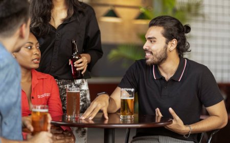 Jago Small Talk Mudah! 7 Tips Praktis Bikin Kamu Akrab di Lingkungan Sosial