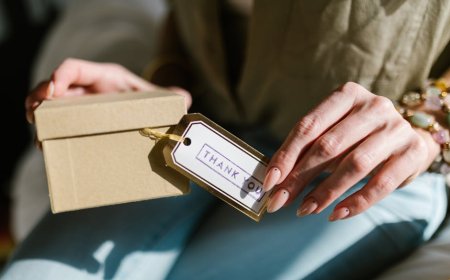 Kado Berkesan Anti Boros? Ini Cara Kamu Membuat Hadiah Personal Bermakna