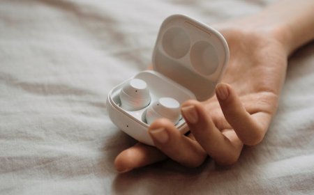 Bose dan Soundcore! Ini Earbud Terbuka Terbaik 2025 Pilihan Ahli