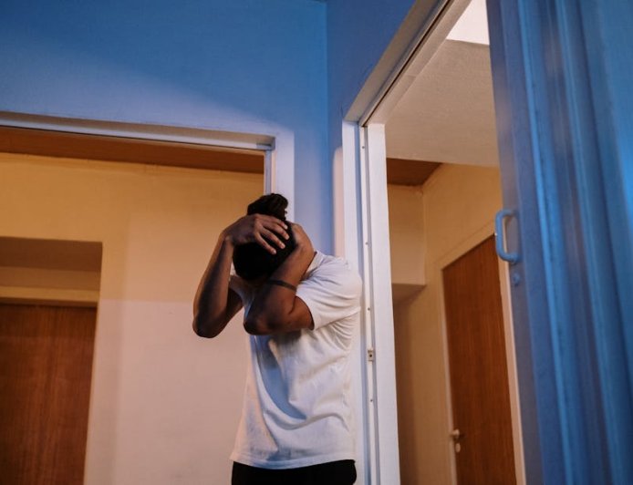 Pikiran Terjebak Rumah Hantu? Bongkar Mitos Seputar OCD!