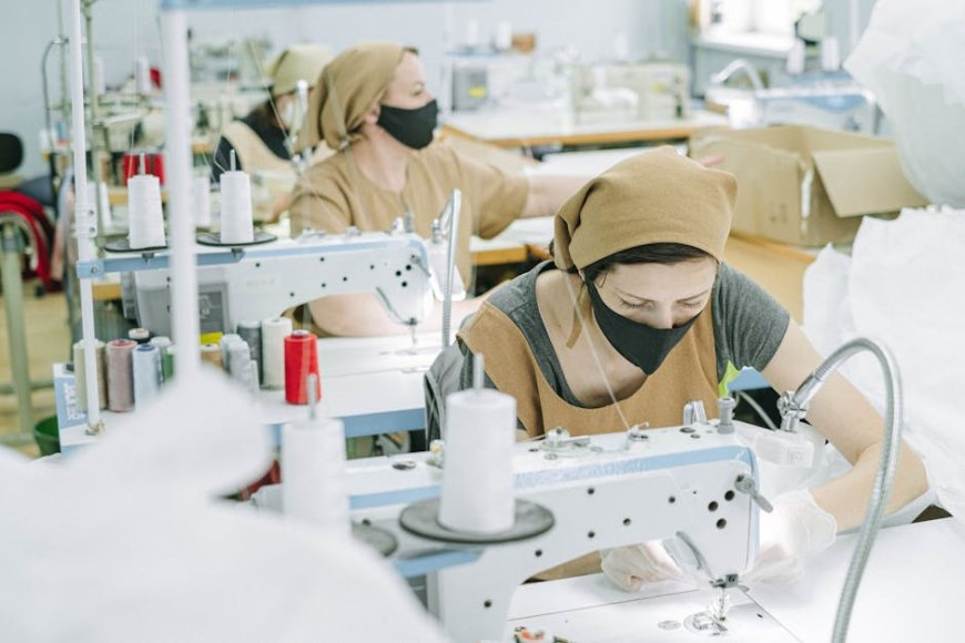 Kisah Perubahan Seragam Pekerja Wanita Tekstil 1970-an Indonesia dan Persepsi Publik