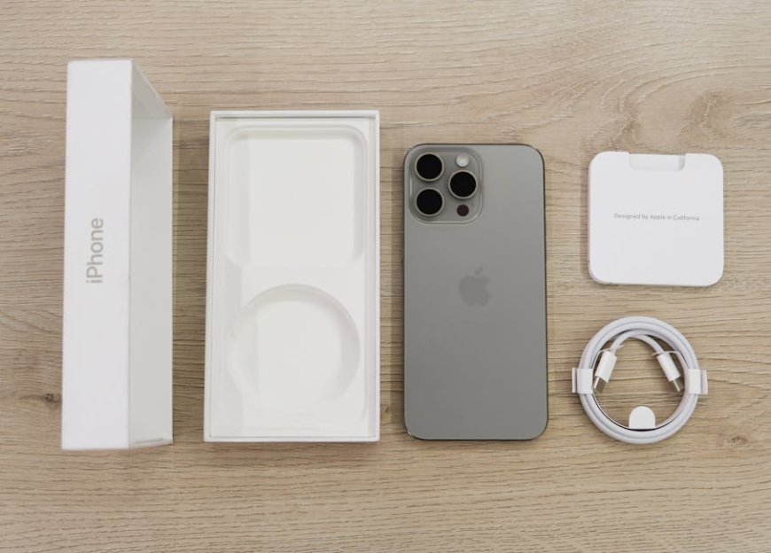 Siap-siap! iPhone 17 dan Xiaomi 15 Ultra Rilis Oktober 2025, Ini Bocorannya!