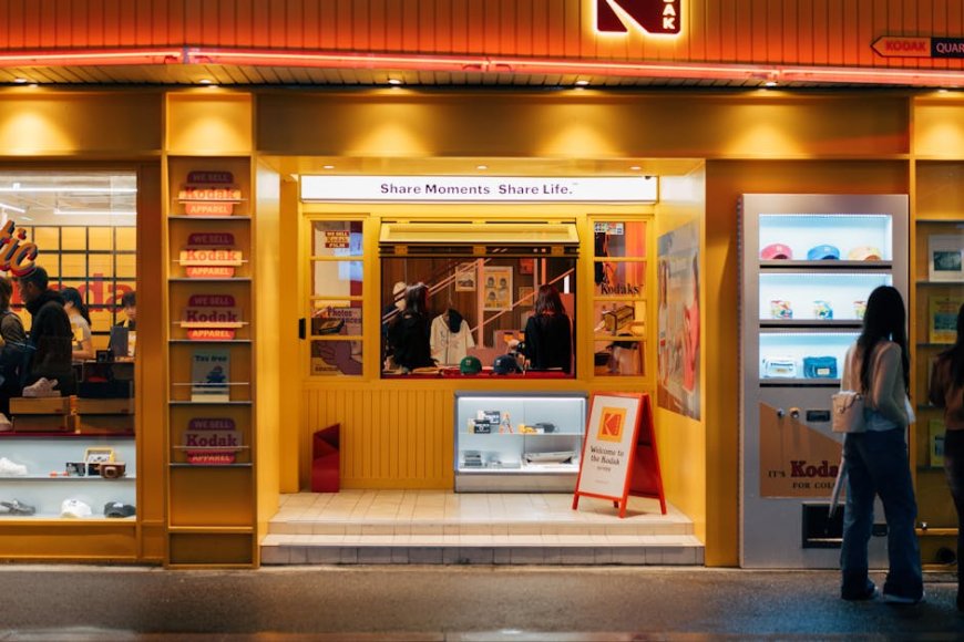 Rahasia Visual Ikonik Poster Film, Seni, Psikologi dan Tren Pemasaran Modern