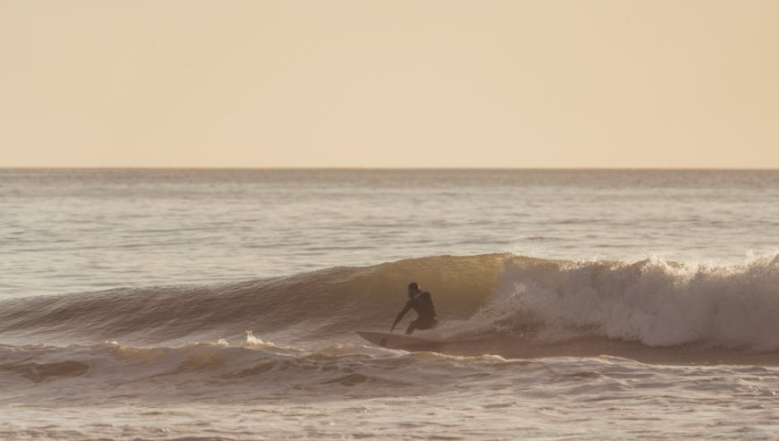 Surfing Rahasia Kebugaran Holistik Fisik, Mental, dan Spiritual Anda