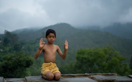 Tips Olahraga Ringan di Rumah untuk Kesehatan Mental dan Fisik