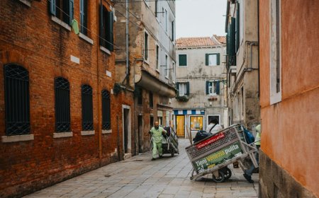 Menguak Jejak Masa Lalu: Peran Komunitas Jaga Warisan Kota Tua