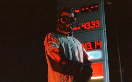 Aku Menyaksikan Superhero Pertama Mengakhiri Dunia Ini