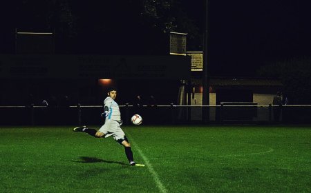 Rahasia Pola Tidur Atlet Sepak Bola Lawan Jet Lag Demi Sprint Maksimal