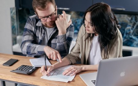 Siapa Bayar Utang Whoosh? Memahami Pembiayaan Proyek Besar dan Risiko Finansial