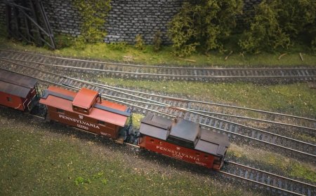 Kreatif! Modder Sulap GPU Jadi Lintasan Kereta Miniatur Berlokomotif Aktif